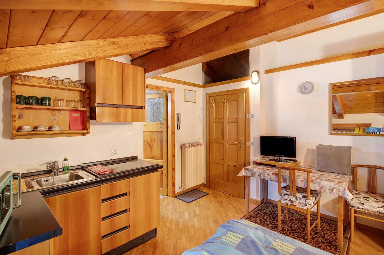 Baita Campacc Vago Apartment Livigno Bagian luar foto