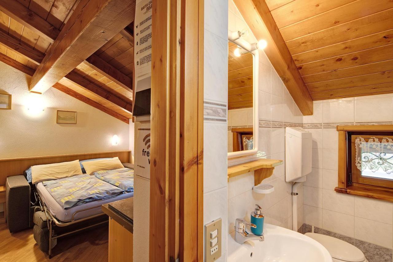 Baita Campacc Vago Apartment Livigno Bagian luar foto