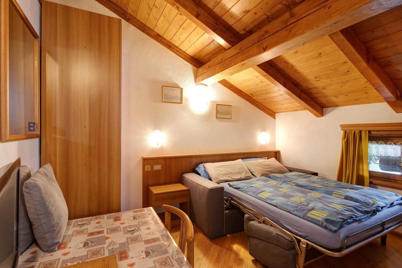 Baita Campacc Vago Apartment Livigno Bagian luar foto